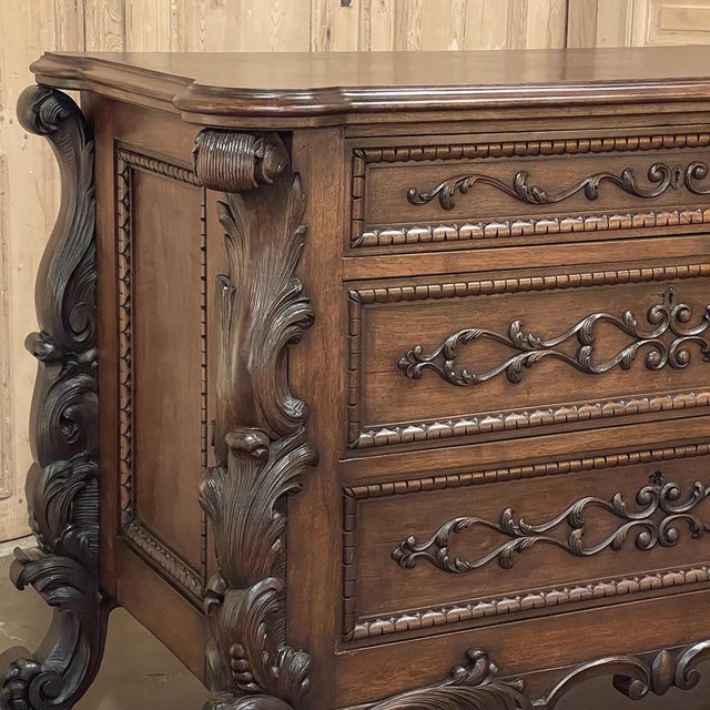 Antique Italian Walnut Rococo Commode For Sale - Image 10 of 18