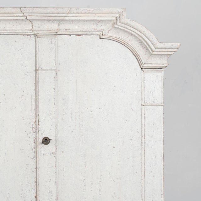 Early 19th Century Swedish Gustavian White Painted Pine Cabinet With Drawers For Sale - Image 6 of 12