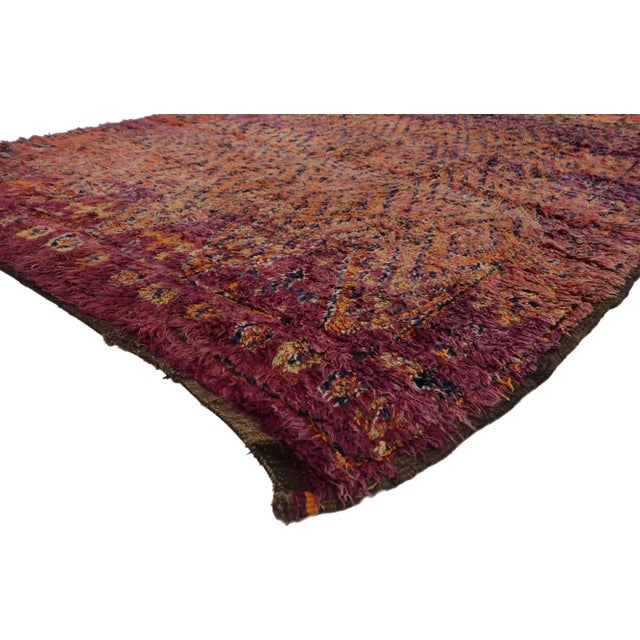 21312 Vintage Beni MGuild Moroccan Rug, 07'02 x 09'00. Modern luxe meets sultry boho in this hand knotted wool vintage...