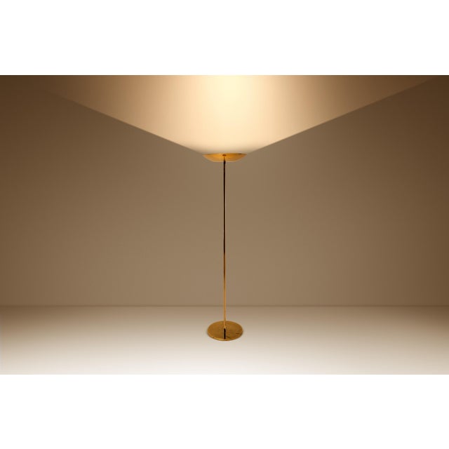 Fredrick Ramond Mid-Century Modern Hollywood Regency "Uplighter" Freestanding Floor Lamp in Brass & Lucite by Fredrick Ramond, Usa, C. 1986 For Sale - Image 4 of 12