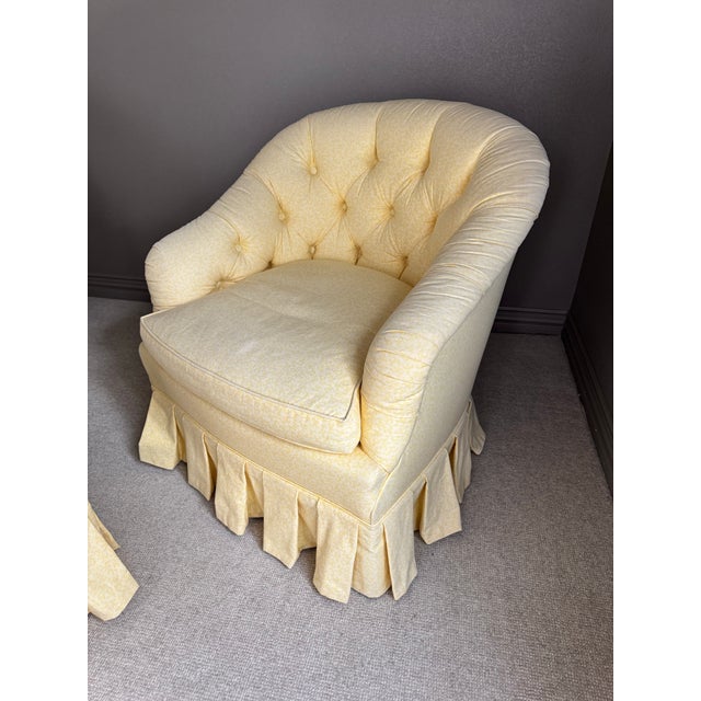 English Late 20th Century Pair of Yellow Tufted Barrel Chairs With a Matching Ottoman For Sale - Image 3 of 5