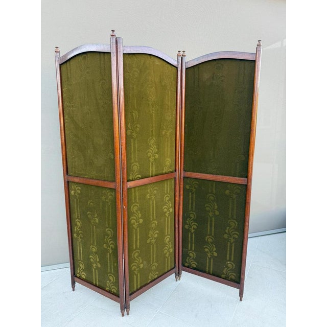 Austrian Secession Three-Panel Paravent in Olive Green Textile, 1910s For Sale - Image 16 of 16