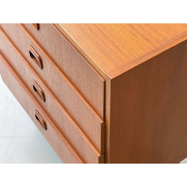 Wood Mid-Century Chest of Drawers on Legs with Teak Veneer, 1960s For Sale - Image 7 of 16