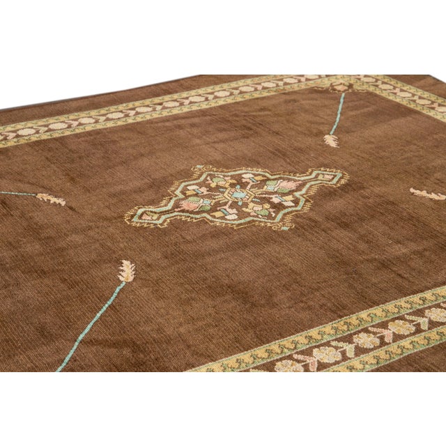 Textile Modern Revival Brown Handmade Medallion Floral Wool Rug For Sale - Image 7 of 8
