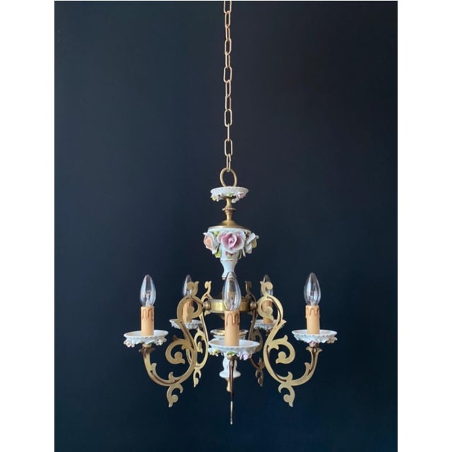 1960s Antique Chandelier in Ceramic and Brass, 1960s For Sale - Image 5 of 11