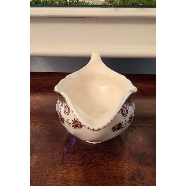 Vintage Johnson Brothers Gravy Boat and Relish Underplate England 2-Pieces For Sale In Los Angeles - Image 6 of 11