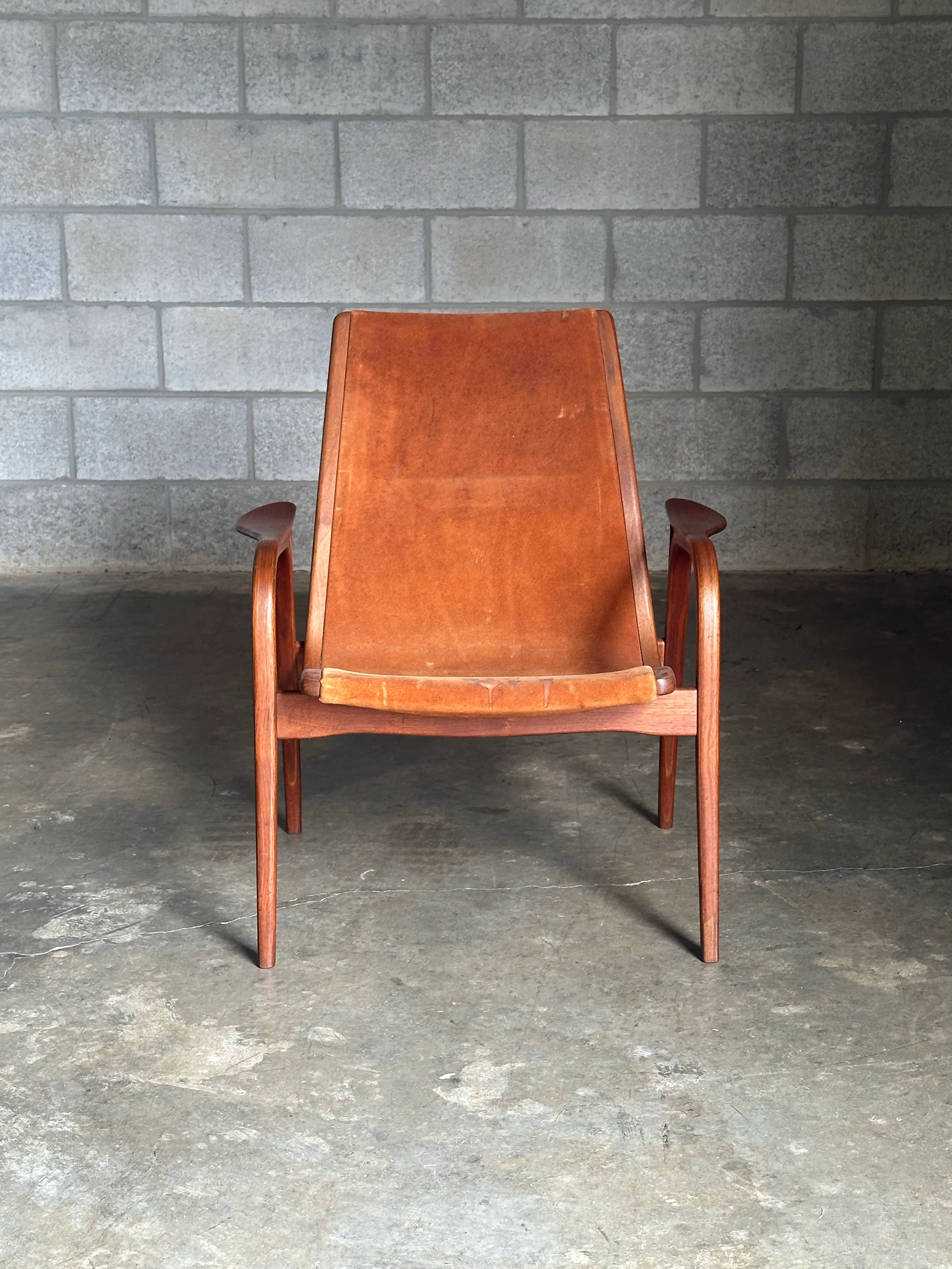 〈希少〉イングヴ・エクストローム　MINETT 1960s Yngve Ekström for Swedese Teak and Suede Lounge Chair | Chairish