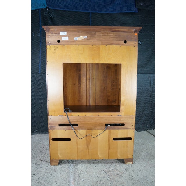 Late 20th Century Ethan Allen Country Crossing Maple Tv Media Entertainment Cabinet 17-9700 For Sale - Image 12 of 18
