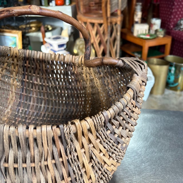 Primitive Butt/Melon Hand Woven Basket For Sale - Image 4 of 7