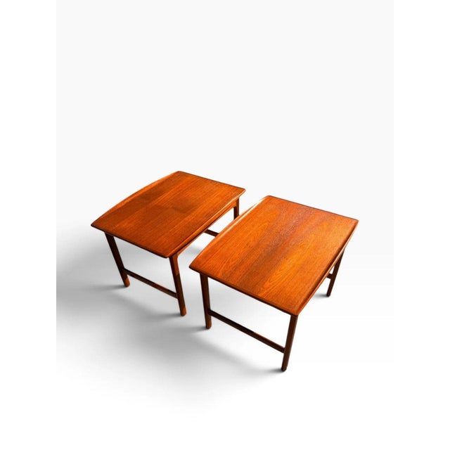 DUX Pair of Folke Ohlsson for Dux Teak Surfboard End Tables | Swedish Mid-Century Modern | Upturned Edges | C. 1960s For Sale - Image 4 of 18