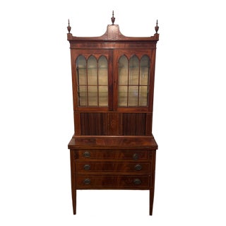 19th Century Massachusetts Federal Hepplewhite Secretary With Bookcase in Mahogany For Sale