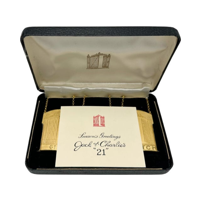 Mid 20th Century The 21 Club Jack & Charlie’s Season’s Greetings Decanter Tags - Set of 3 For Sale - Image 14 of 17