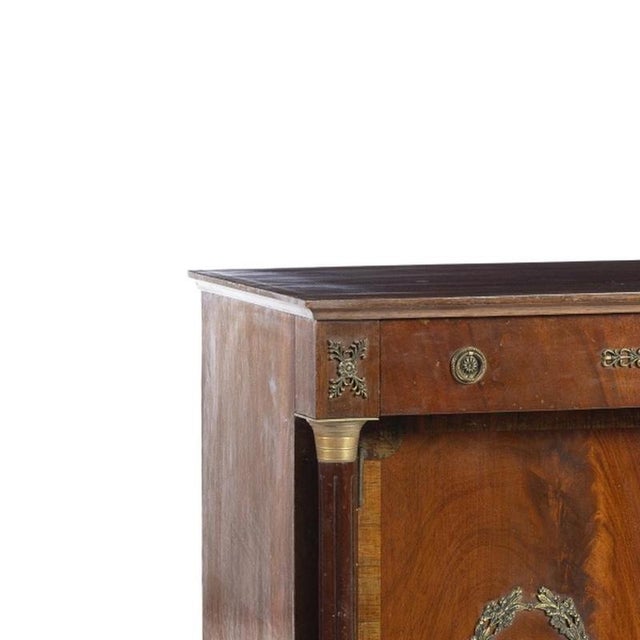 Furniture - Small Empire sideboard - 19th century. French 19th-century piece, made of mahogany wood with bronze accents,...