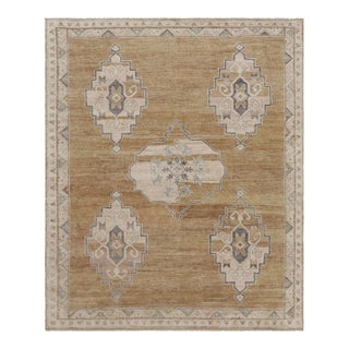 Rug & Kilim's Modern Rug in Classic Gold and Beige Medallion Pattern For Sale