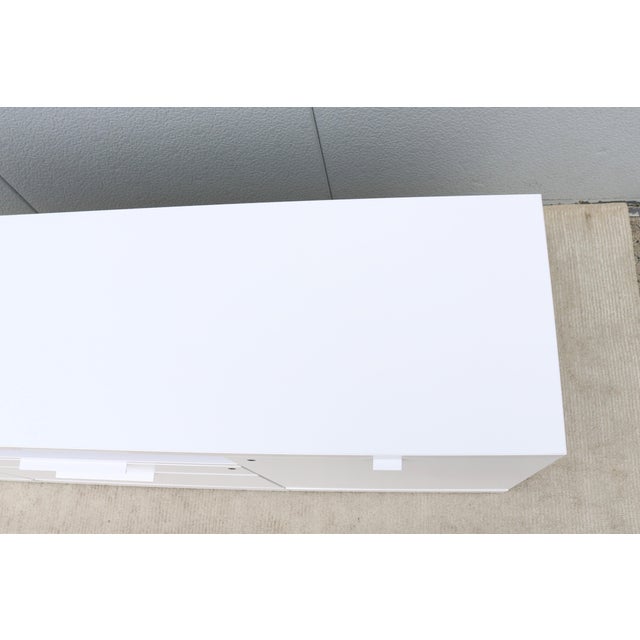 Modern Minimalist Knoll Reff Profiles Classic Credenza Sideboard in Bright White For Sale - Image 9 of 18