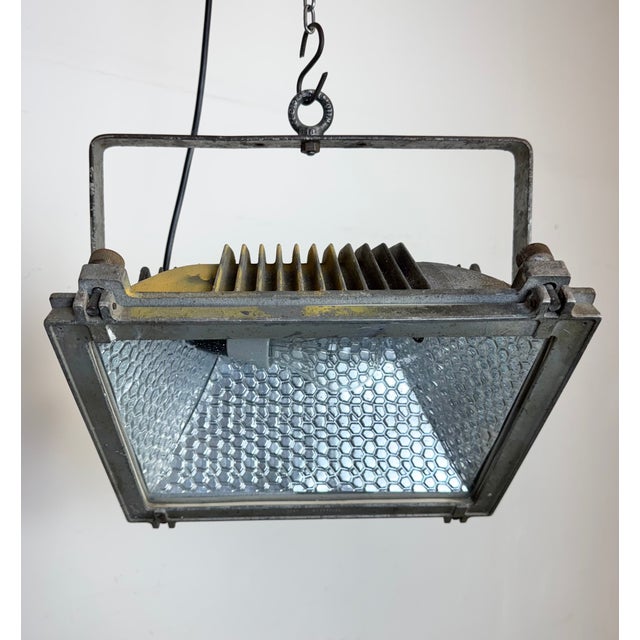 Vintage Grey Theater Spotlight with Glass Cover from Elektrosvit, 1980s For Sale - Image 12 of 18