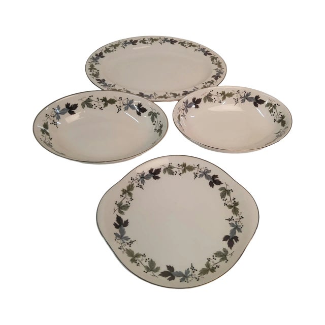 This a now discontinued pattern by Royal Doulton and was produced in England between 1959-1981. It features subtle Gray,...