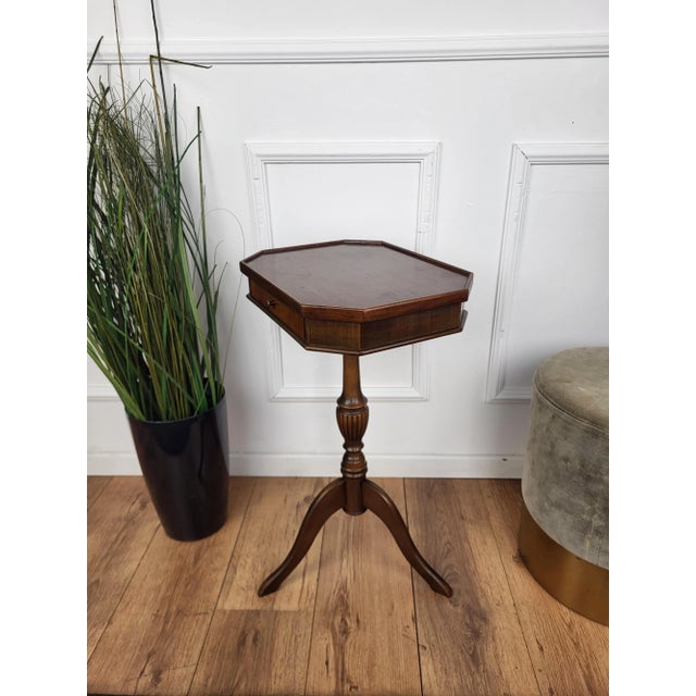 1950s Neoclassical Italian Walnut Inlay Octagonal Tripod Side Table, 1950s For Sale - Image 5 of 8