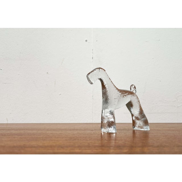 Vintage Swedish Glass Kennel Series Airedale Terrier Sculpture by Bertil Vallien for Kosta Boda, 1970s For Sale - Image 6 of 18