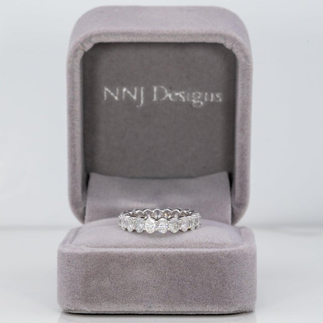 Modern 2.6Ct Lab Grown Diamond Band in Solid 14k Gold - Gift for Her, Fine Jewelry, Size 6.75 For Sale - Image 3 of 7
