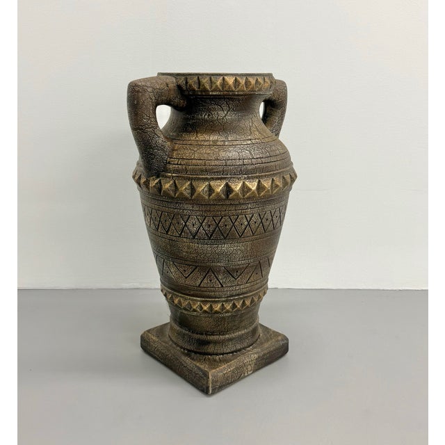 Neoclassical Vintage Large Scale Neoclassical Ceramic Urn For Sale - Image 3 of 6