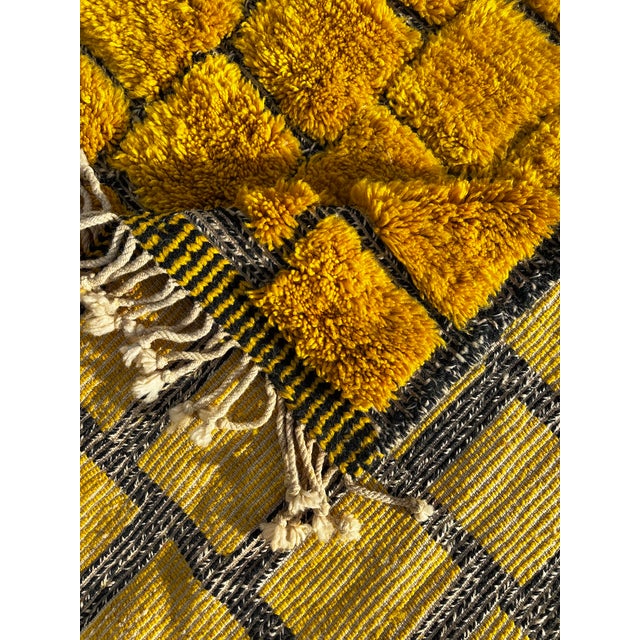 Yellow Moroccan Wool Berber Rug, 1990 For Sale - Image 8 of 10