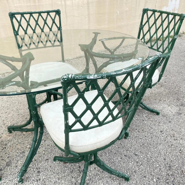 Green Vintage Hollywood Regency Faux Bamboo Lattice Metal Green Dining Set - 5 Pc Set For Sale - Image 8 of 12