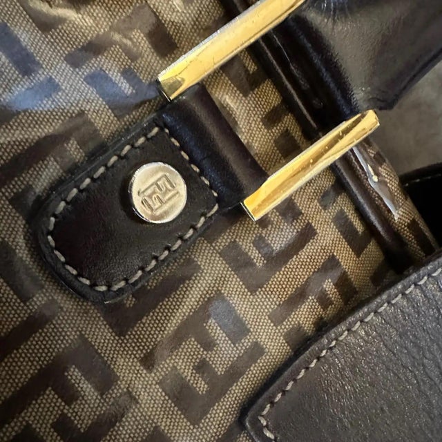 Metal 1980s Iconic Plastic and Leather Continuous Logo Large Top Handle Bag by Fendi For Sale - Image 7 of 16