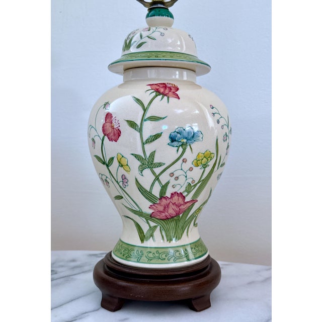 Chinese Late 20th Century Asian Porcelain Hand Painted Table Lamp For Sale - Image 3 of 10