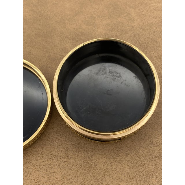 18th Century Circular Snuffbox in Gold, Enamel and Miniature with Bucolic Scene, 1800s For Sale - Image 9 of 11