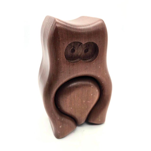 Offered is a vintage circa. 1960s, or 1970s carved Native California Redwood owl-shaped puzzle or stash box created by...