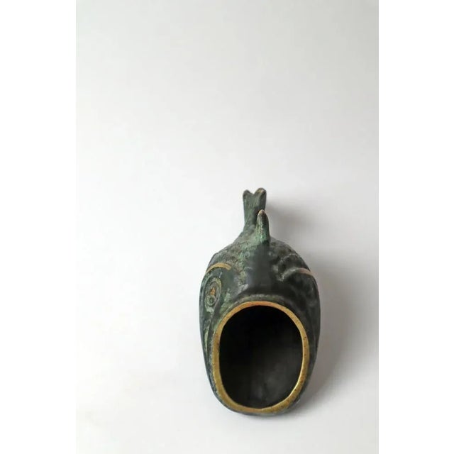 1960s Bronze Ashtray in the Form of a Fish by Walter Bosse, 1960s For Sale - Image 5 of 8