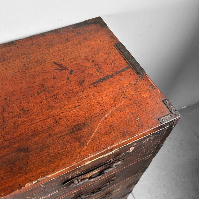 Japanese Traditional Kimono Tansu Chest of Drawers, 1890s For Sale - Image 13 of 18
