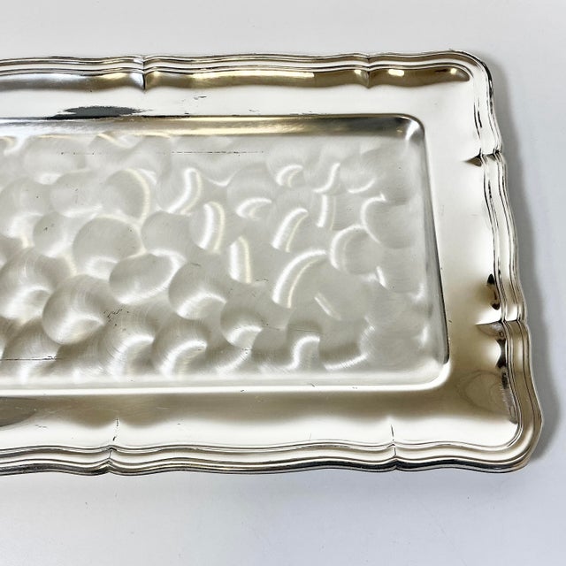 1980s Postmodern Hollywood Regency Chrome Finish Serving Tray. For Sale - Image 6 of 10
