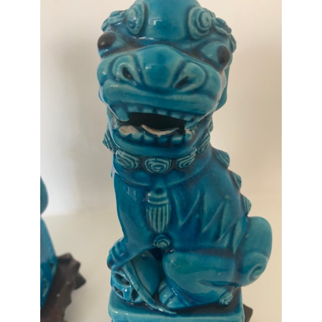 Pair of 1990s Turquoise Foo Dogs on Stands. For Sale - Image 4 of 4