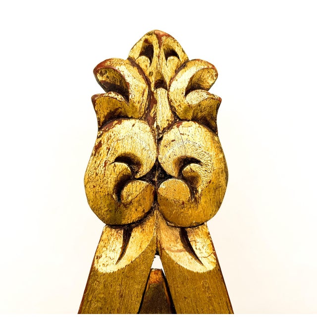 Gold Vintage Giltwood Tabletop Display Easel, Hand-Carved Scrollwork Stand - Italian Style, Hollywood Regency For Sale - Image 8 of 15