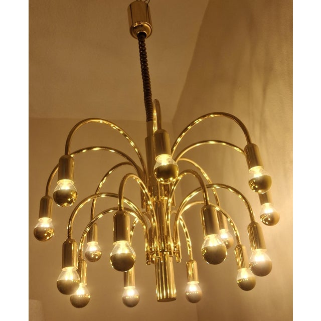 1970s Vintage German 16-Light Chandelier with Gold-Colored Metal Frame from TZ Leuchten, 1970s For Sale - Image 5 of 8