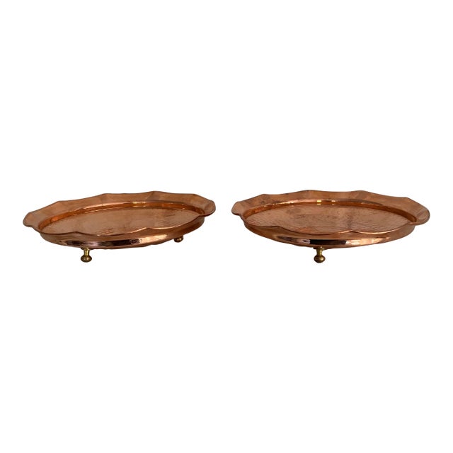 Pair of Vintage Moroccan Handcrafted Copper Serving Plates For Sale