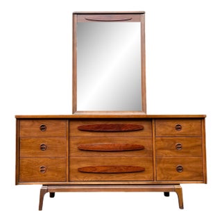 1960s Mid Century Modern Ward Furniture Co. Lowboy Dresser With Rosewood Accents For Sale