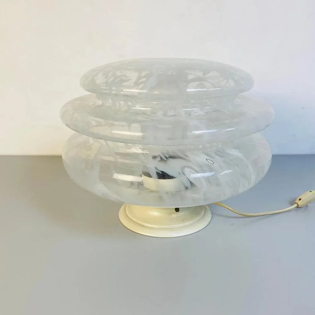 Mid-Century Italian Modern Glass Table Lamp with Abstract Decoration, 1970s For Sale - Image 3 of 9