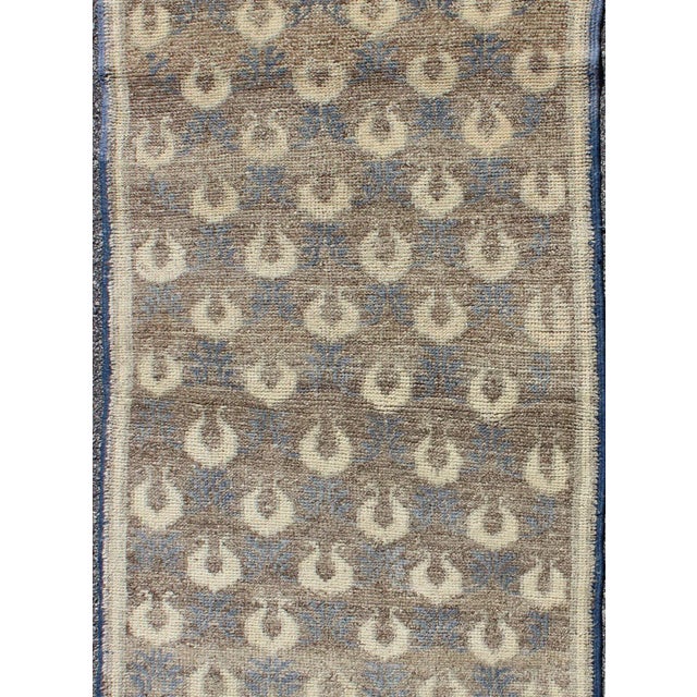Tribal Light Brown, Gray-Blue, and Cream Turkish Tulu Vintage Rug With Latticework 2'9"x6'6" For Sale - Image 3 of 7