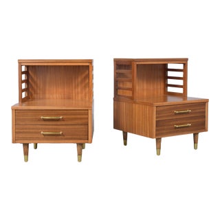 Exquisite Pair of Mid-Century Modern Walnut Nightstands With Brass Details For Sale