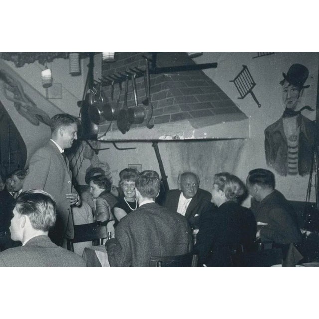 Erich Andres, Artists in Montmartre Having Dinner in Restaurant, Paris, France, 1950s, Black & White Photograph For Sale - Image 3 of 5