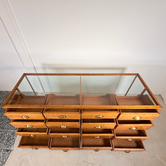 Oak and Glass Haberdashery Showcase Counter with 16 Drawers, 1940s For Sale - Image 4 of 16
