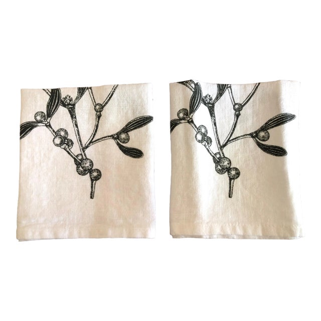 Mistletoe German Linen Napkins, Set of 2 For Sale