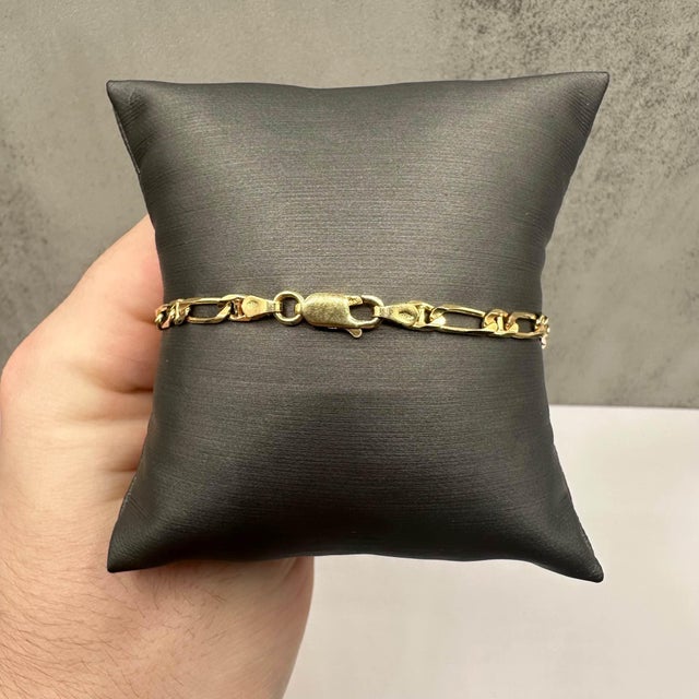 Contemporary Estate Figaro Mariner Link Bracelet 14kt Yellow Gold 8.25" 3.7mm 5.4g For Sale - Image 3 of 4