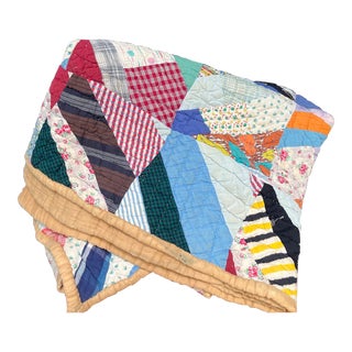 1930s-40s Tan/Multicolored Zigzag Print Quilt For Sale