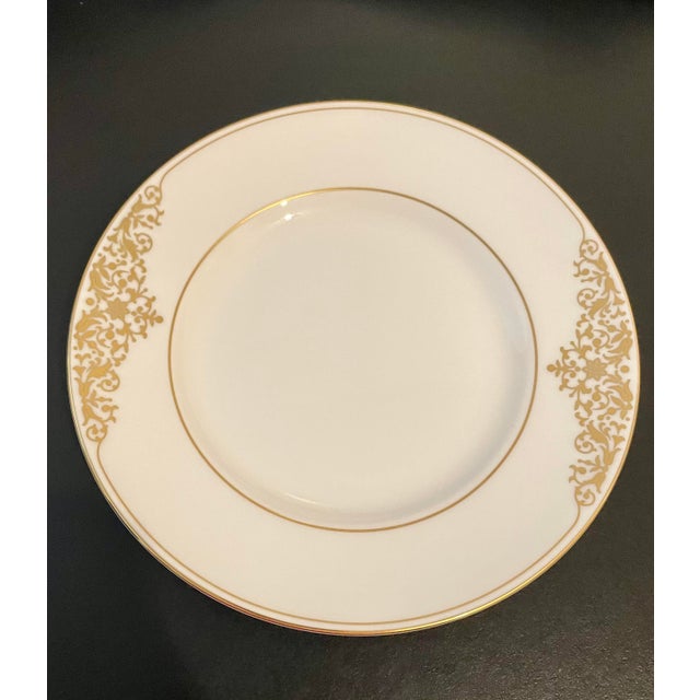 1990s Wedgwood Bone China Vera Wang Empress Jewel Dinner Set- 5 Pieces For Sale In Palm Springs - Image 6 of 12