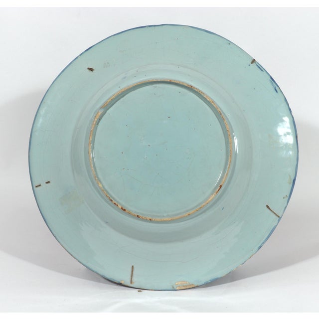 17th-Century Dutch Delft Large Underglaze Blue Chinoiserie Salad Dish For Sale In Philadelphia - Image 6 of 10