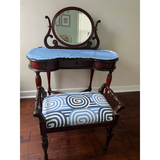 Vintage Mahogany Bombay Company Vanity With Mirror and Antique Bench in